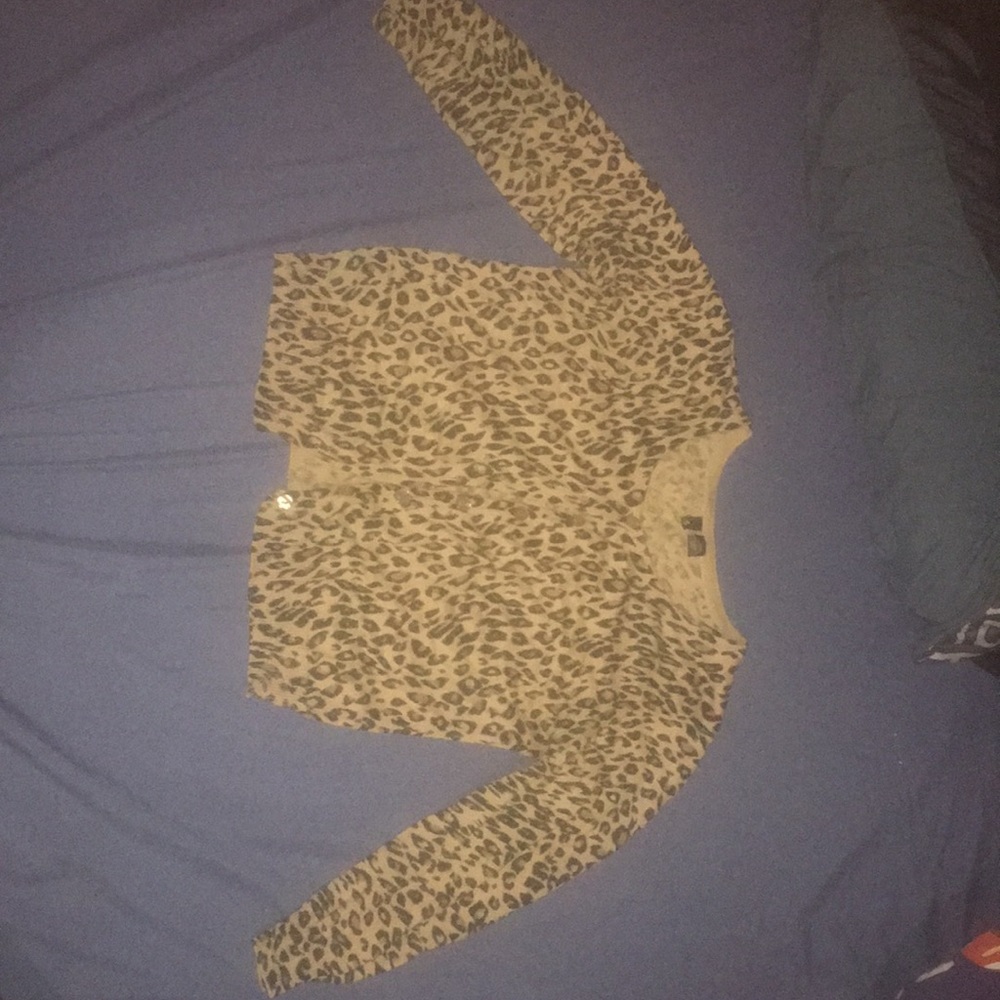Cheetah button up - Picture 2 of 3